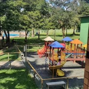 Pousada aconchegante pra você passar o dia ou se hospedar!